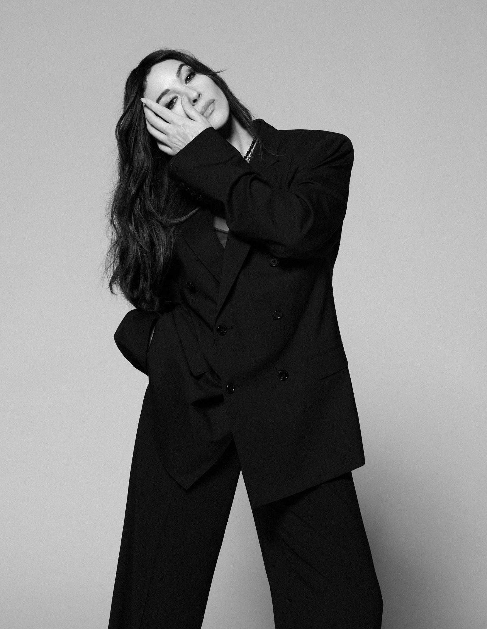 Monica Bellucci - Laurent Humbert - Photography - Swan MGMT