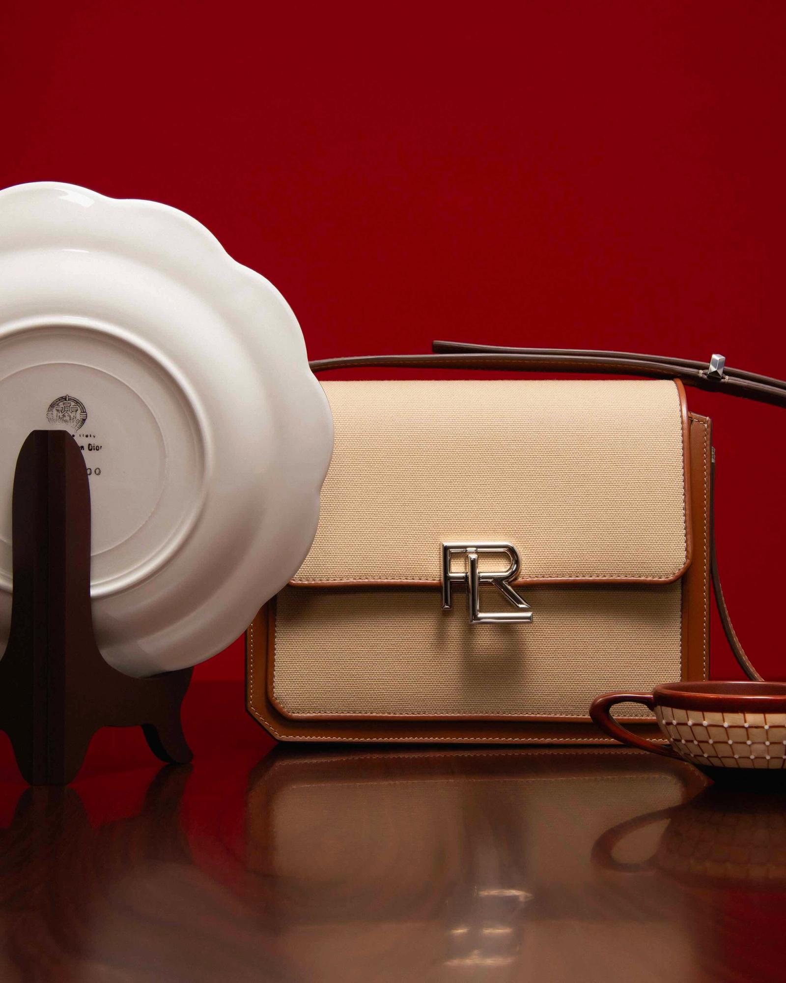 D La Repubblica - Pierre Tostain - Photography - Swan MGMT