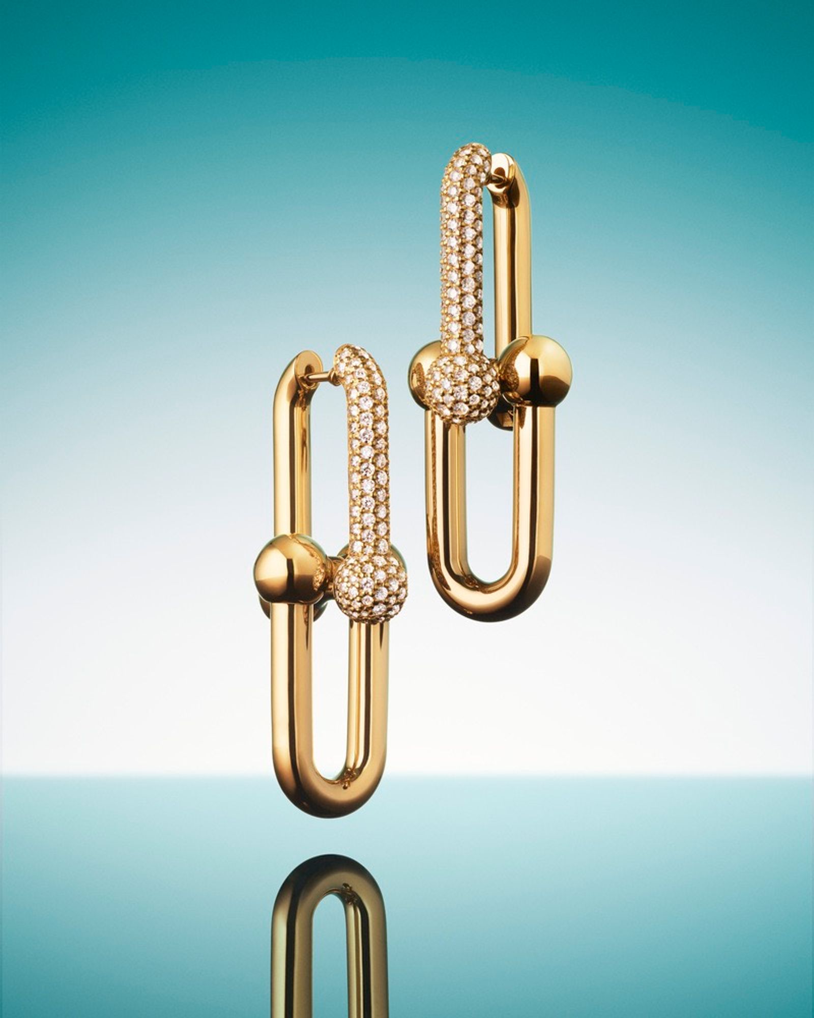 Tiffany And Co,|Photography by Vincent Levrat - Sebastien Michelini - Set Design - Swan MGMT