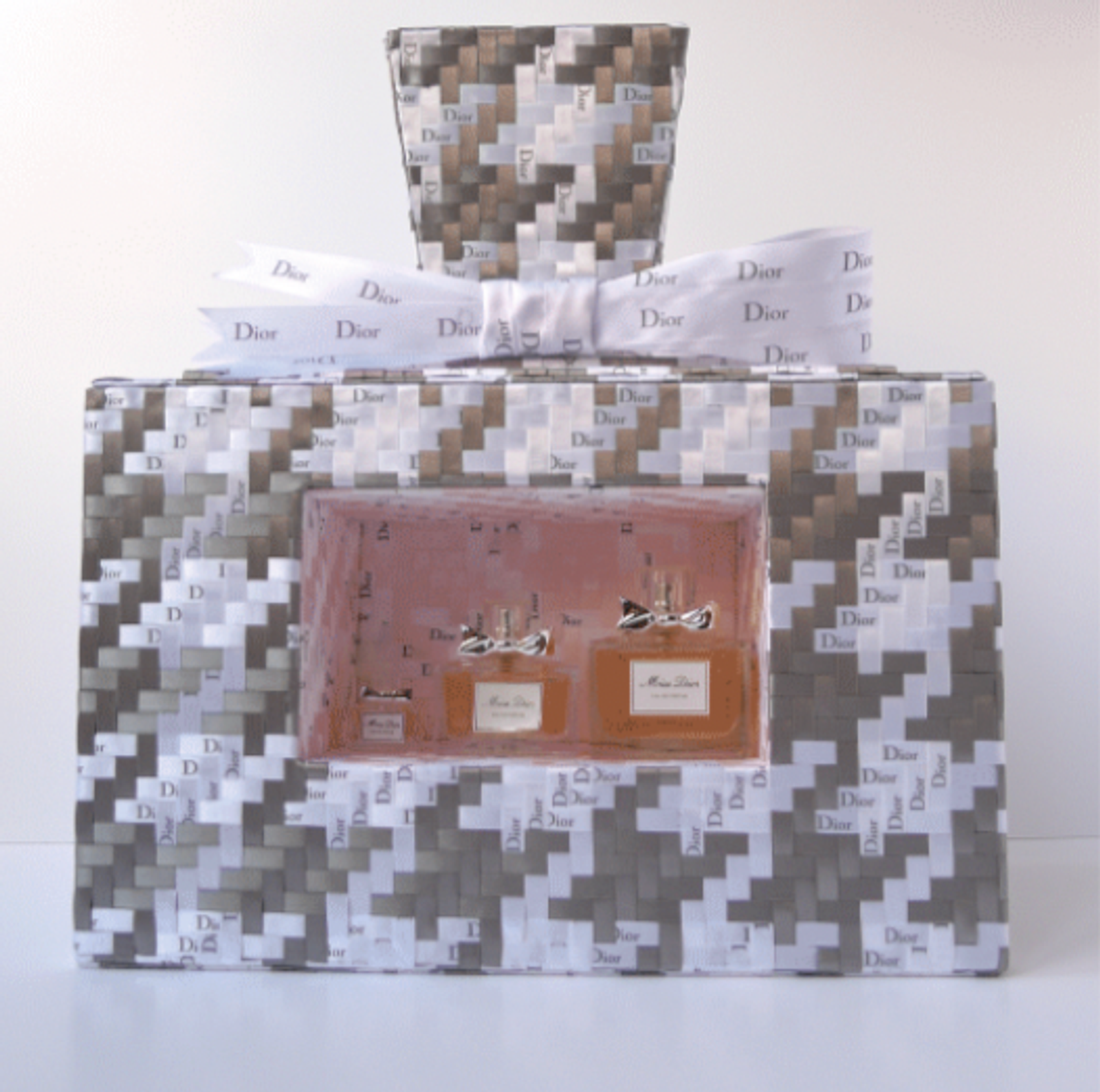 Miss Dior - Atelier Hapax - Set Design - Swan MGMT