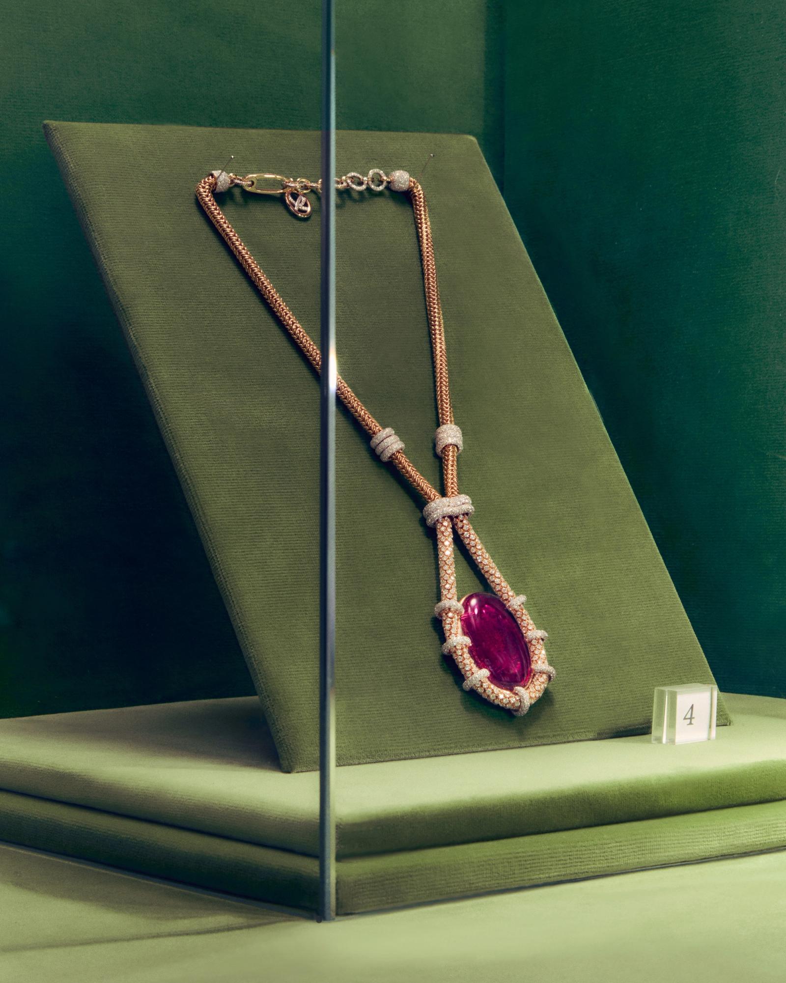 D La Repubblica, |Photography by Daniel Aires - Nicholas William White - Set Design - Swan MGMT