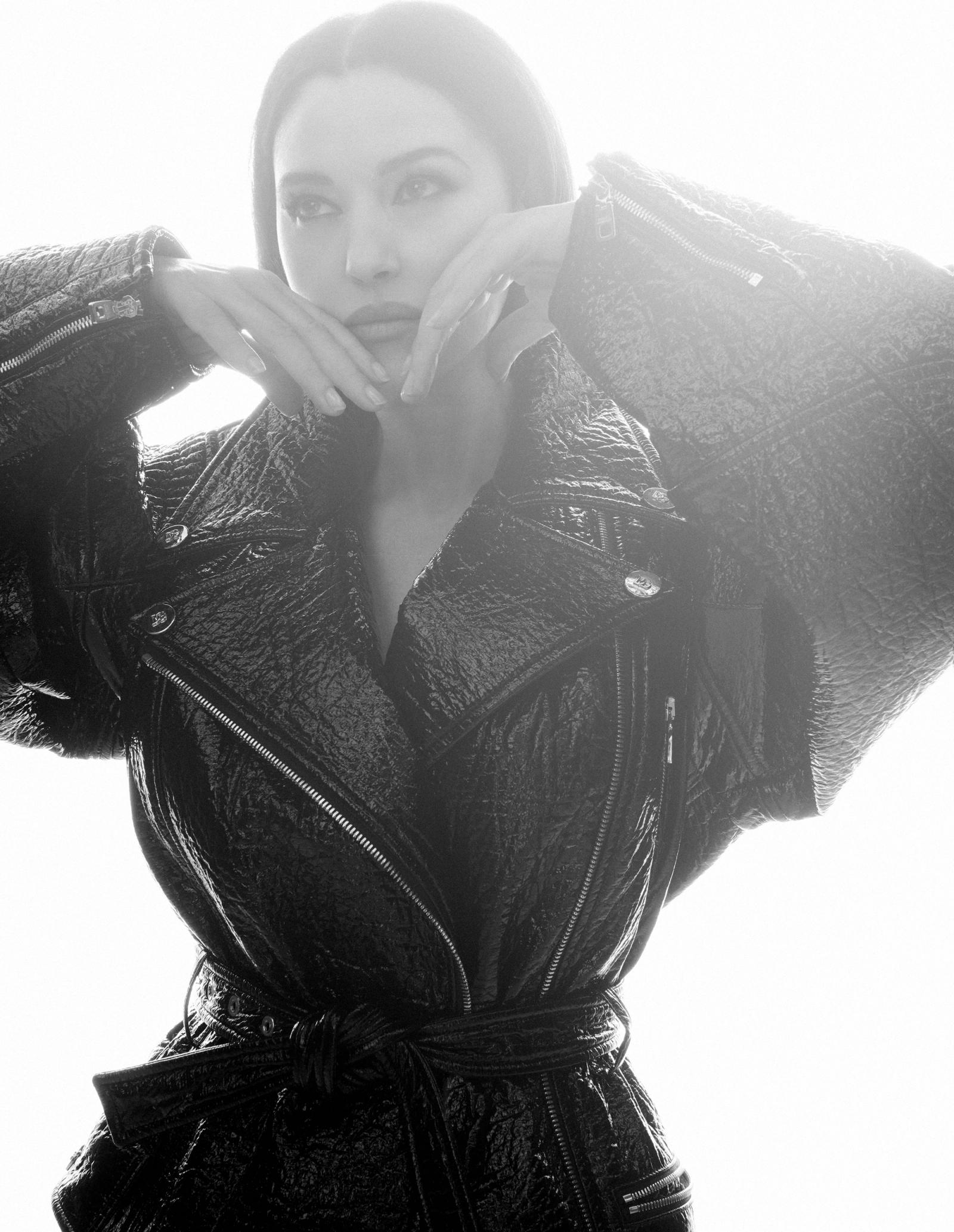 Monica Bellucci - Laurent Humbert - Photography - Swan MGMT