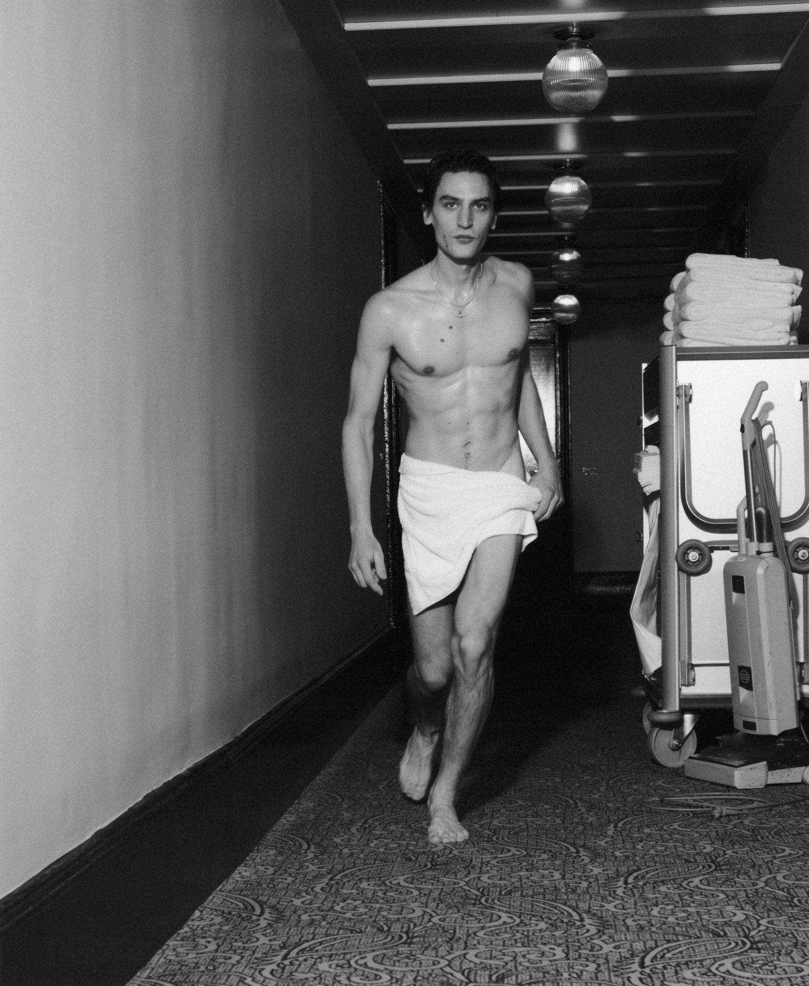 Dsection - Laurent Humbert - Photography - Swan MGMT