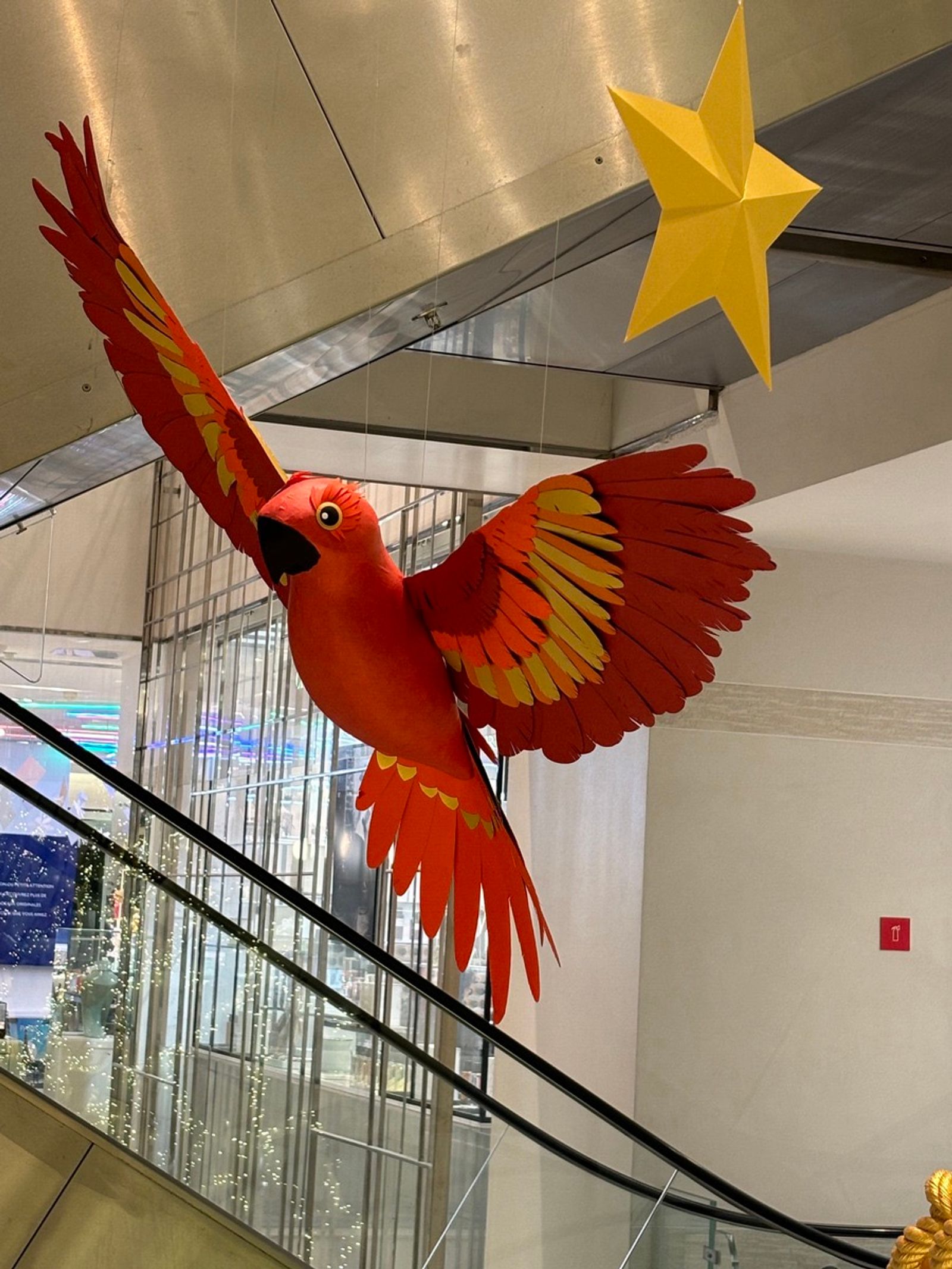 Le Printemps Christmas windows - Mathilde Nivet - Set Design - Swan MGMT