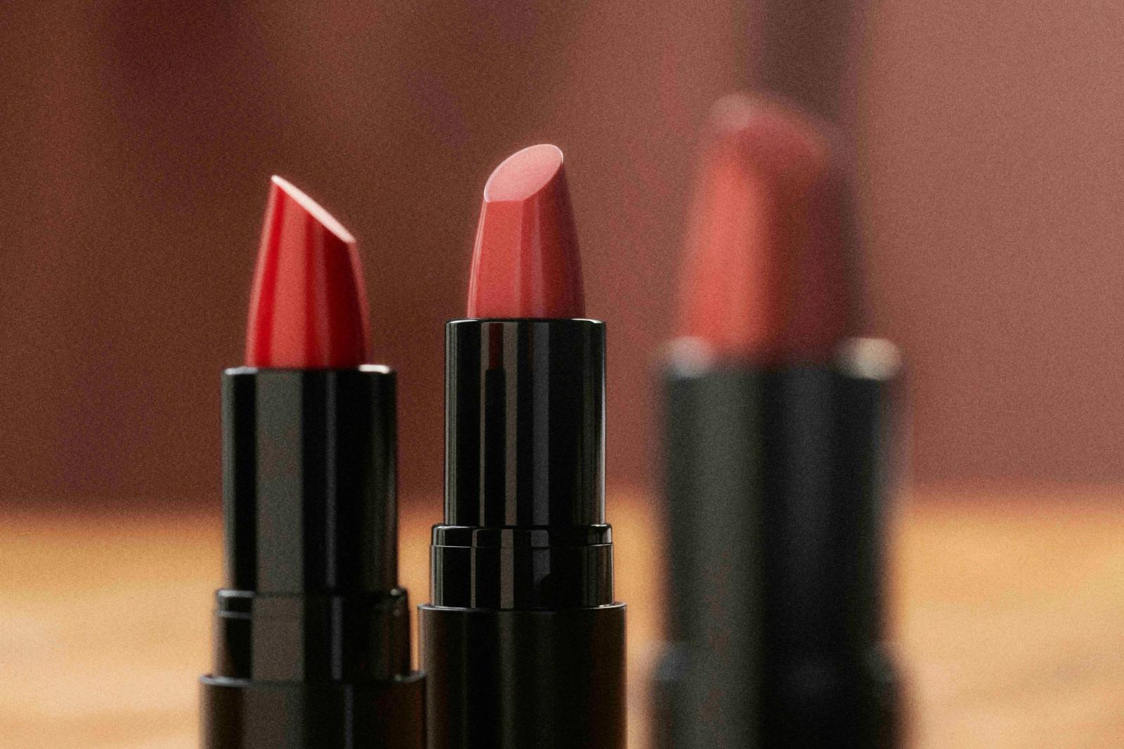 Make Up For Ever  - Victoria Zschommler - Photography - Swan MGMT