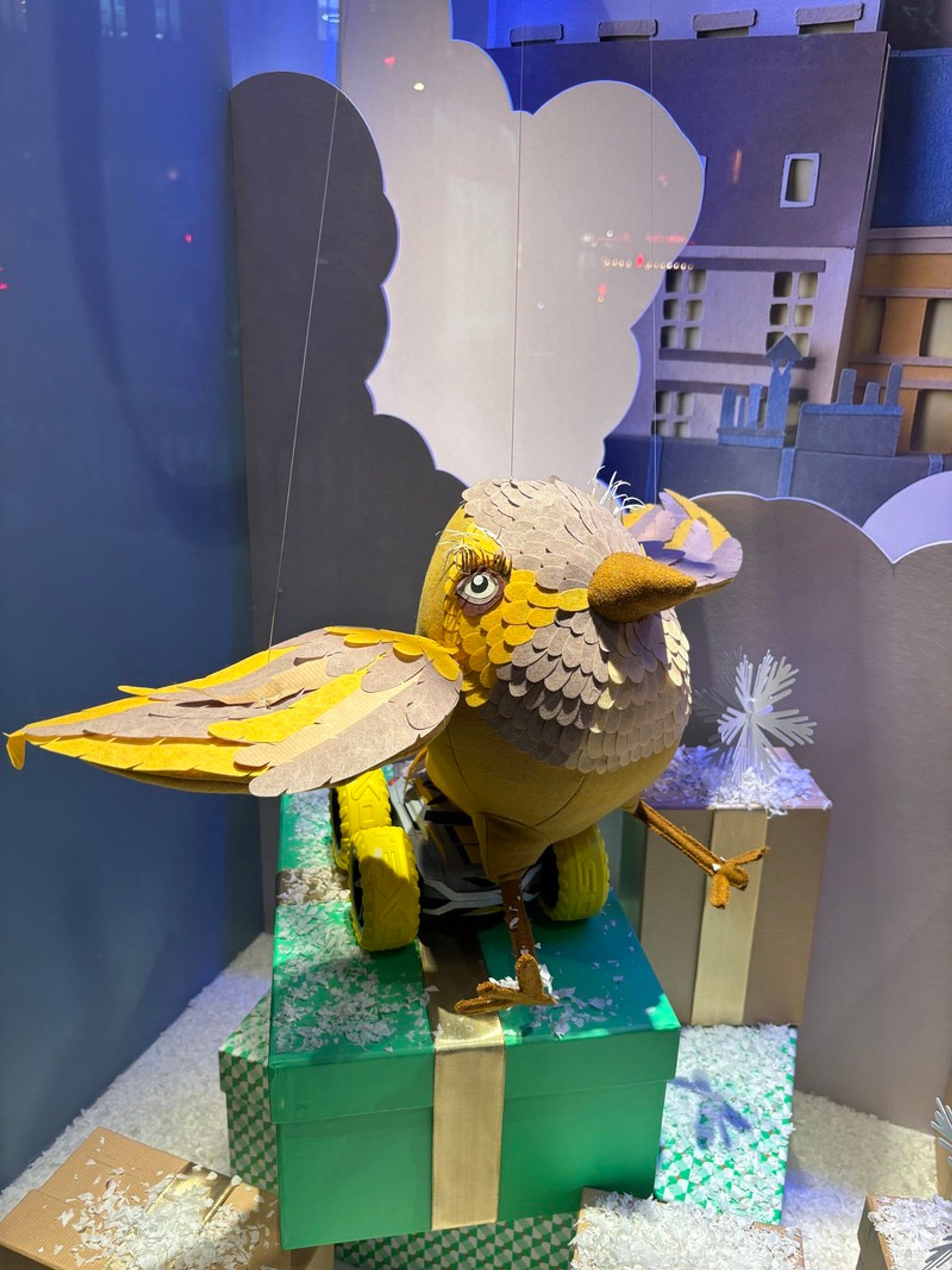 Le Printemps Christmas windows - Mathilde Nivet - Set Design - Swan MGMT