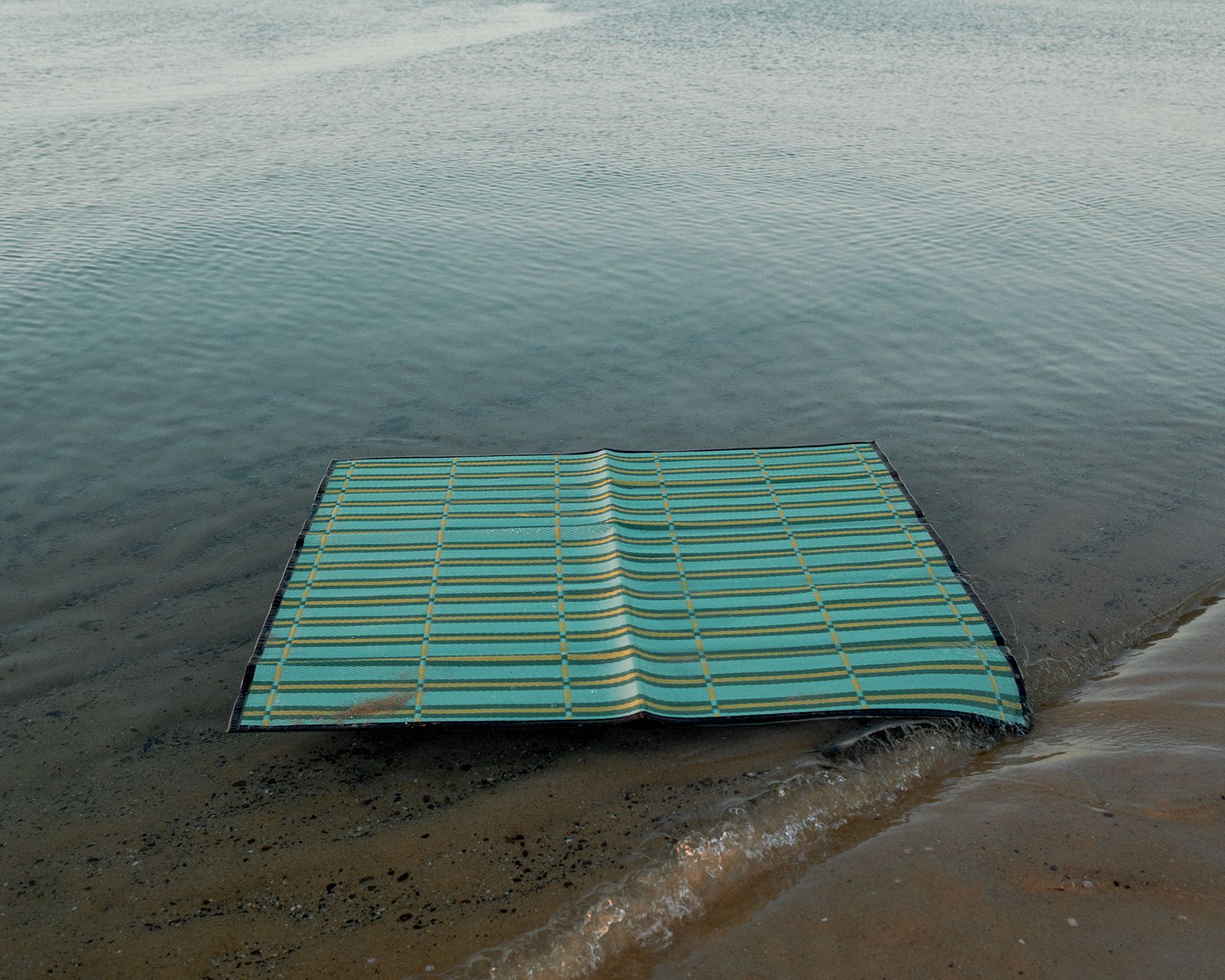 Laze - Victoria Zschommler - Photography - Swan MGMT