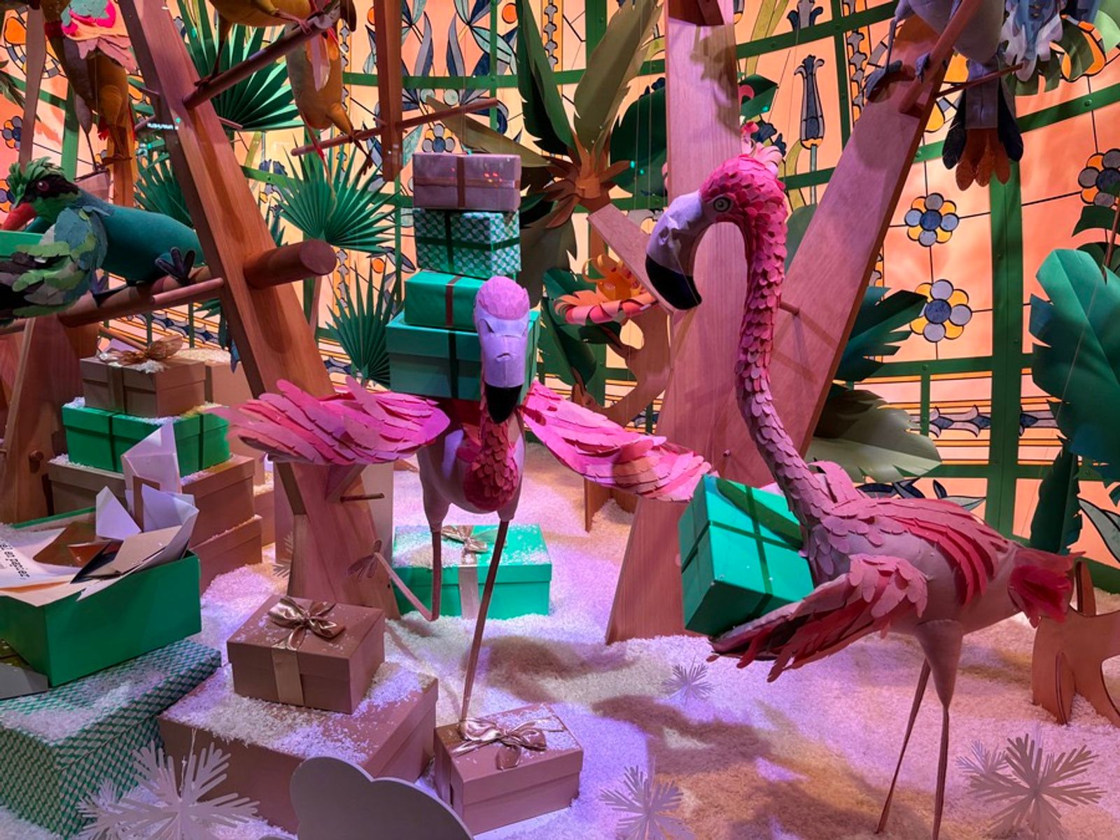 Le Printemps Christmas windows - Mathilde Nivet - Set Design - Swan MGMT