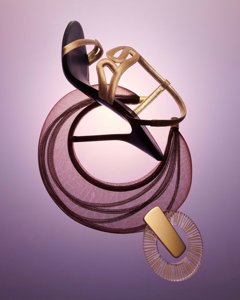 CR Fashion Book,|Photography by Yasmina Gonin - Anna Piasek - Set Design - Swan MGMT