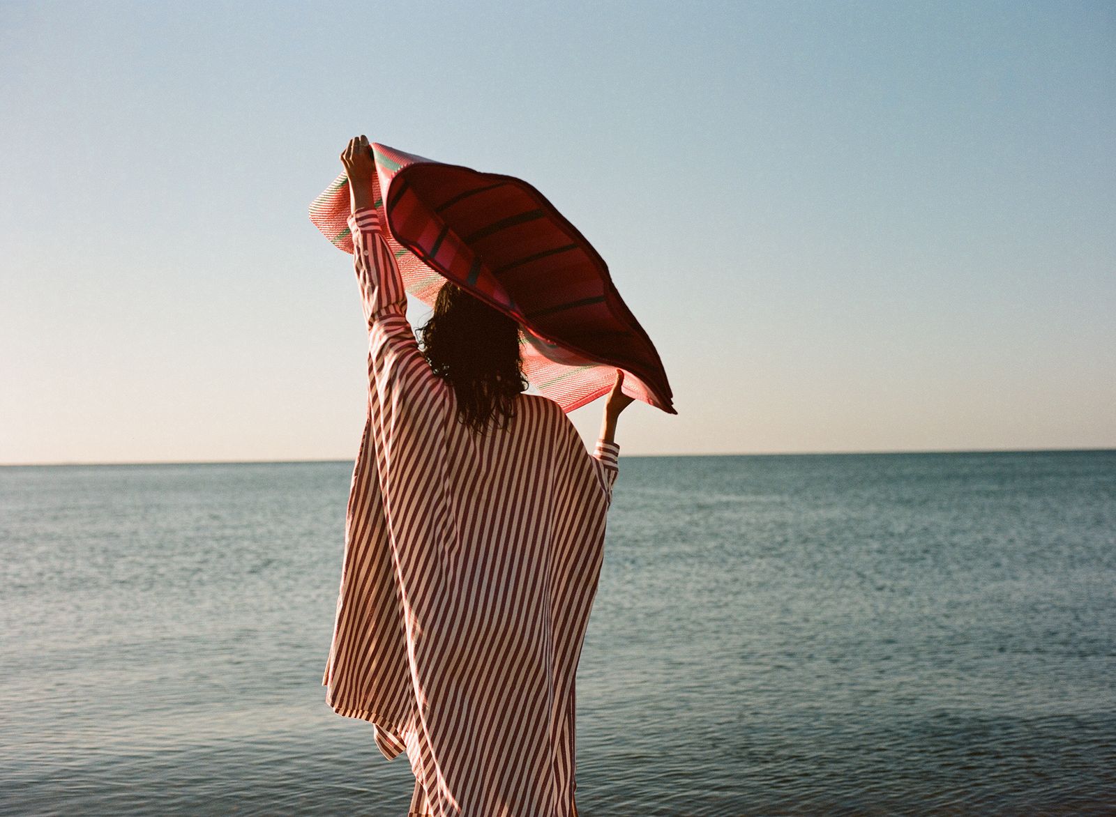 Laze - Victoria Zschommler - Photography - Swan MGMT