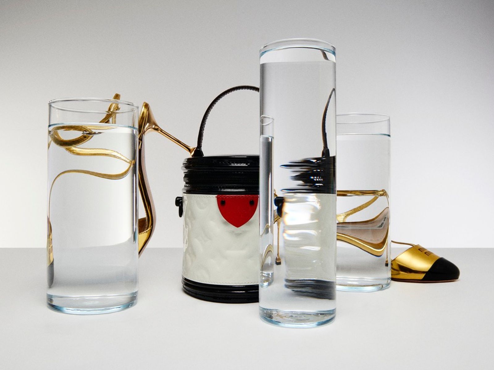 Le Temps,|Photography by Charly Gosp - Anna Piasek - Set Design - Swan MGMT