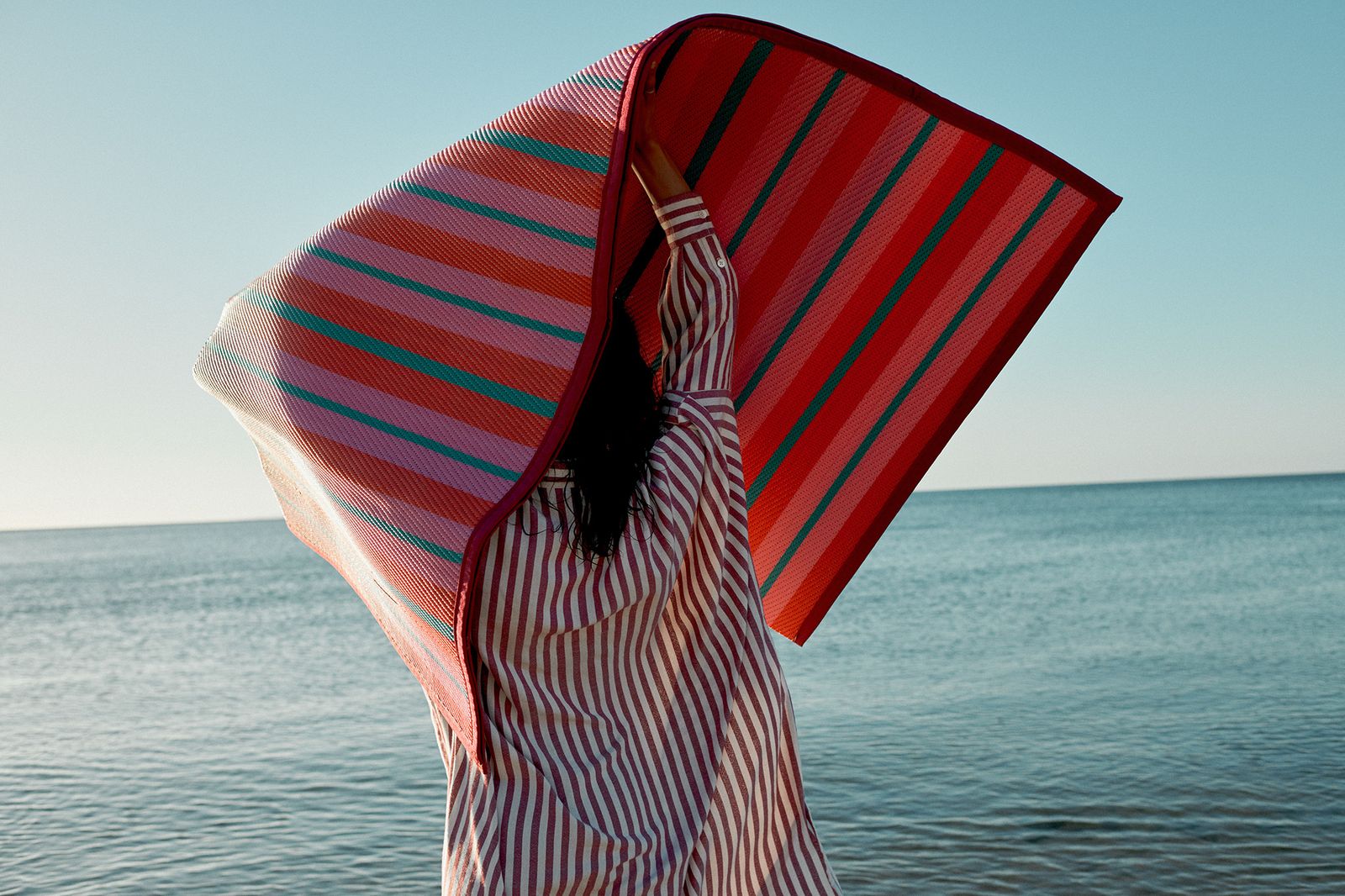 Laze - Victoria Zschommler - Photography - Swan MGMT