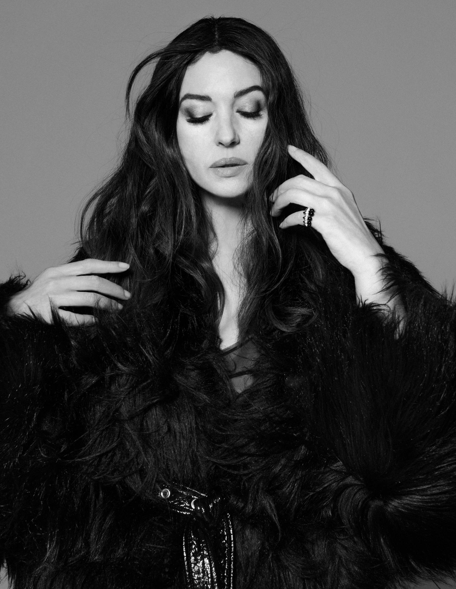Monica Bellucci - Laurent Humbert - Photography - Swan MGMT