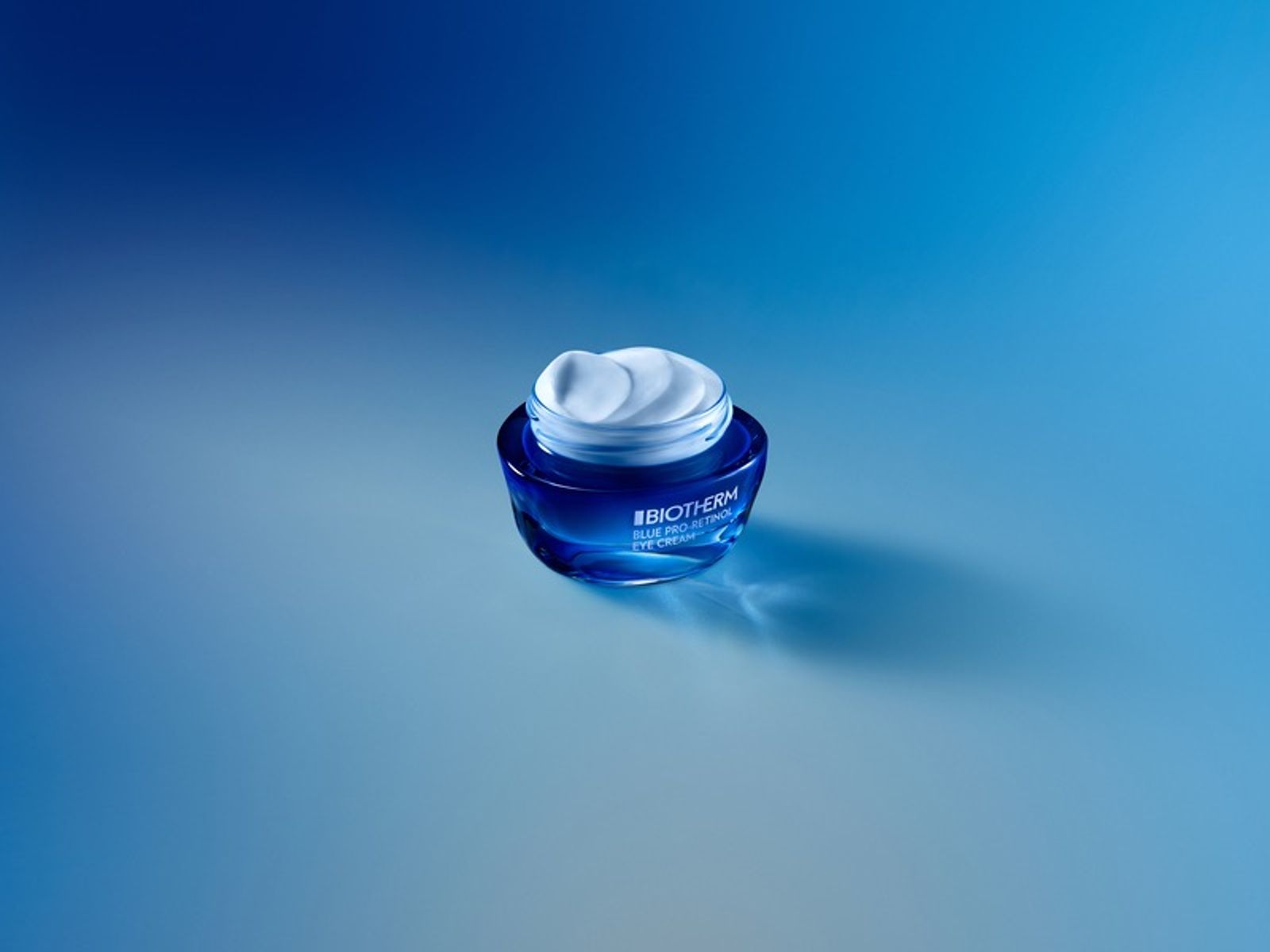 Biotherm,|Photography by Robin Guittat - Rémi Le Garrec - Set Design - Swan MGMT