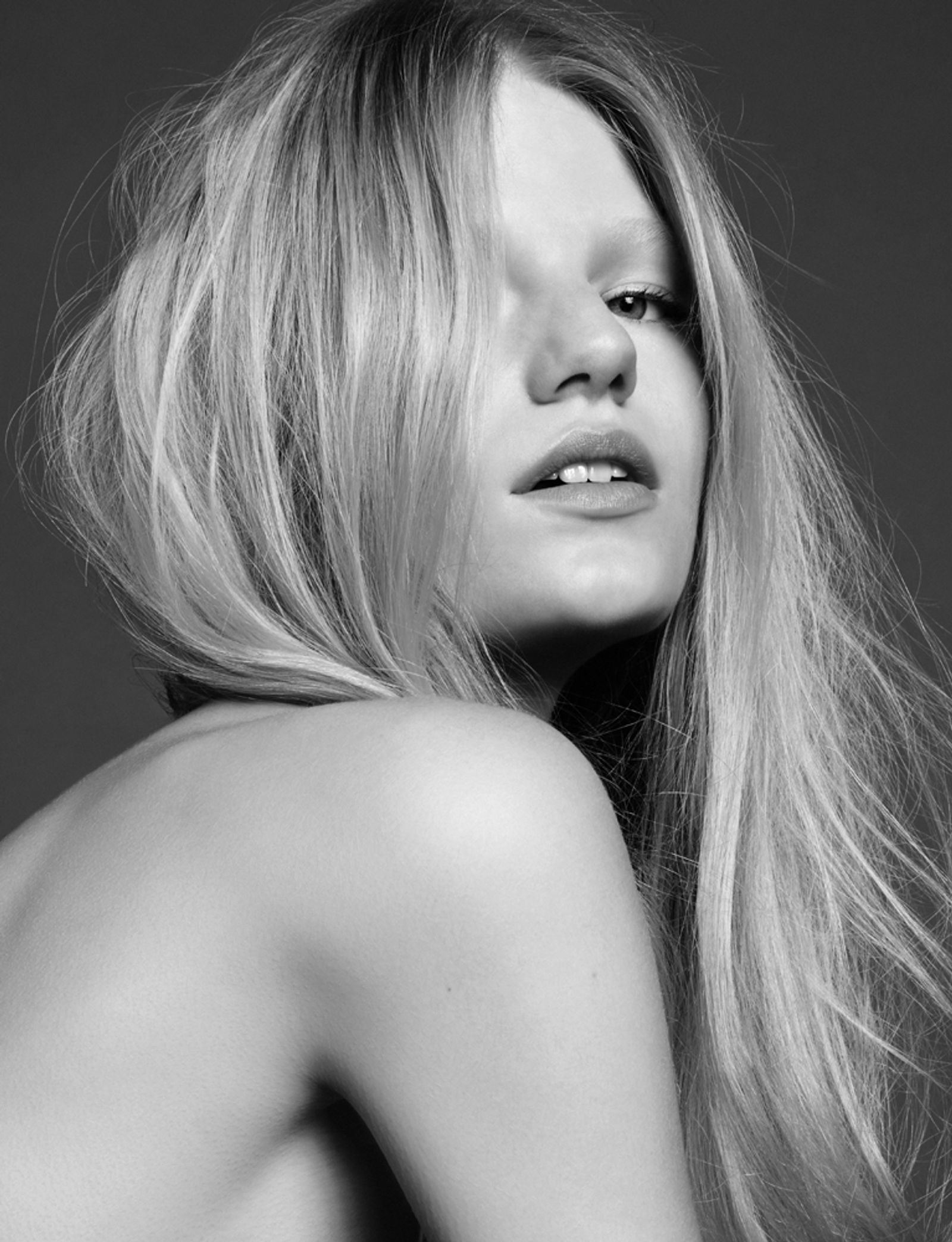 Beauty - Laurent Humbert - Photography - Swan MGMT