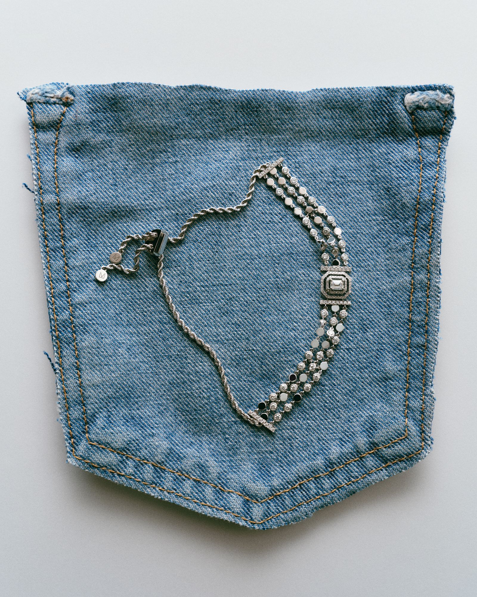 QP - Victoria Zschommler - Photography - Swan MGMT