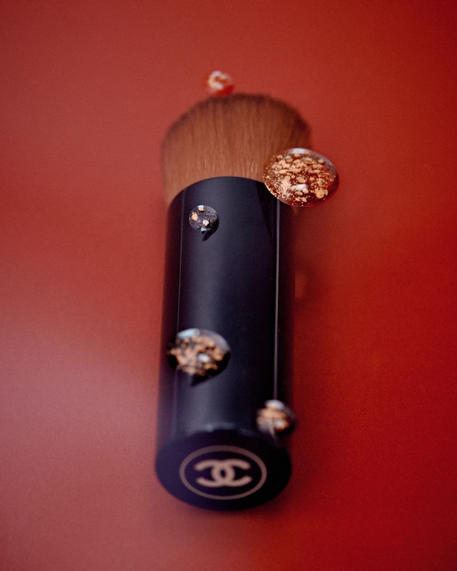 Chanel - Victoria Zschommler - Photography - Swan MGMT