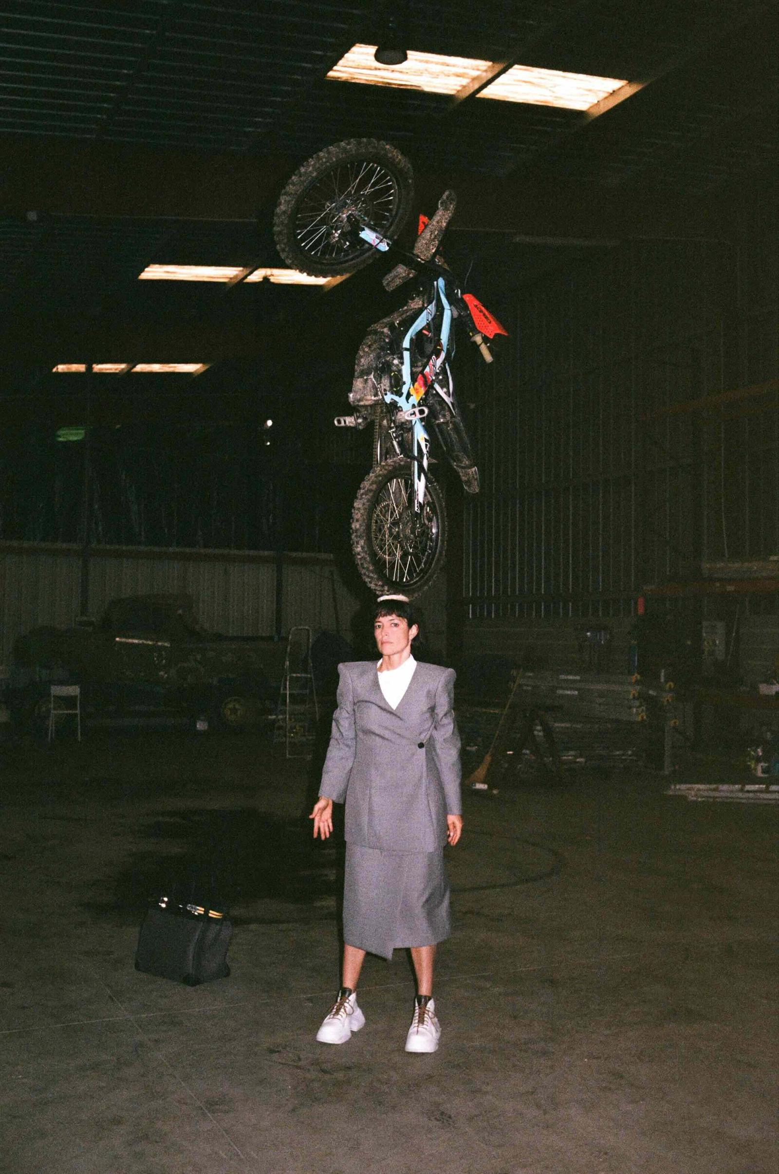 Lampoon, |Photography by Maxime Ballesteros - Accoudoir - Set Design - Swan MGMT