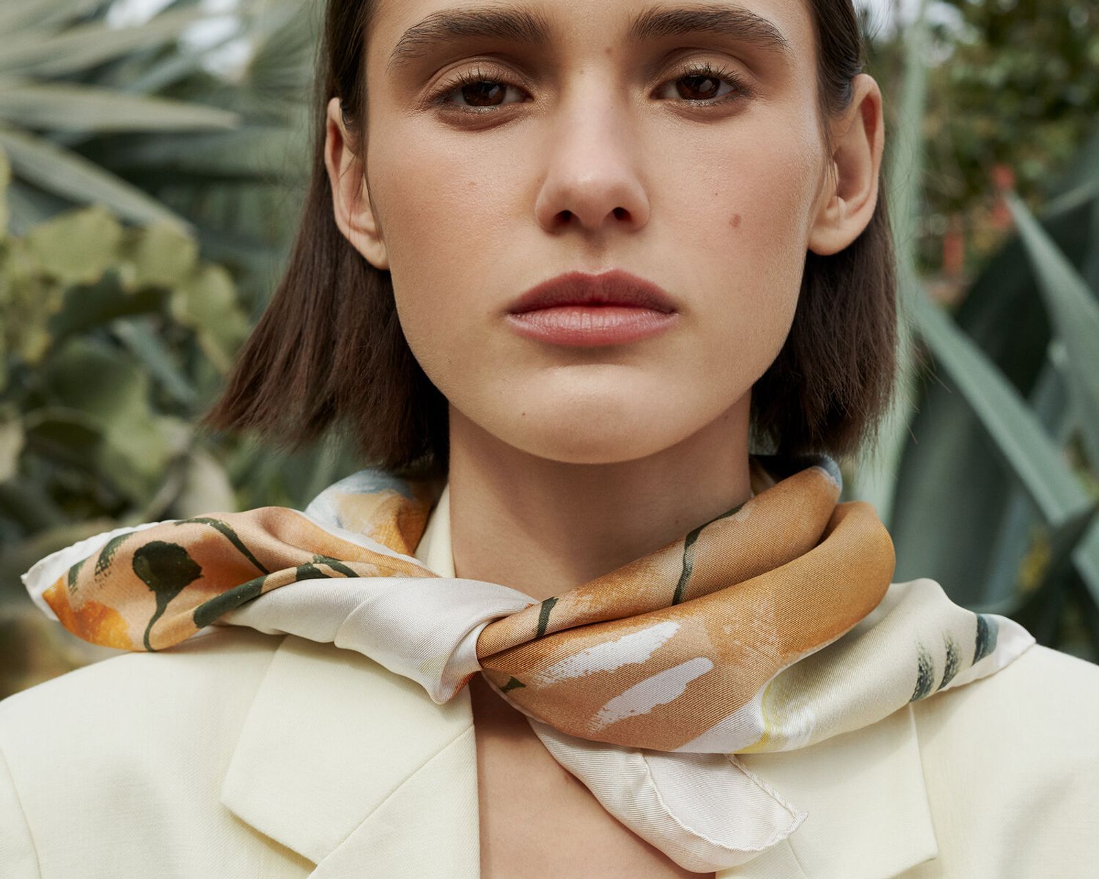 Oroton, beach - Victoria Zschommler - Photography - Swan MGMT