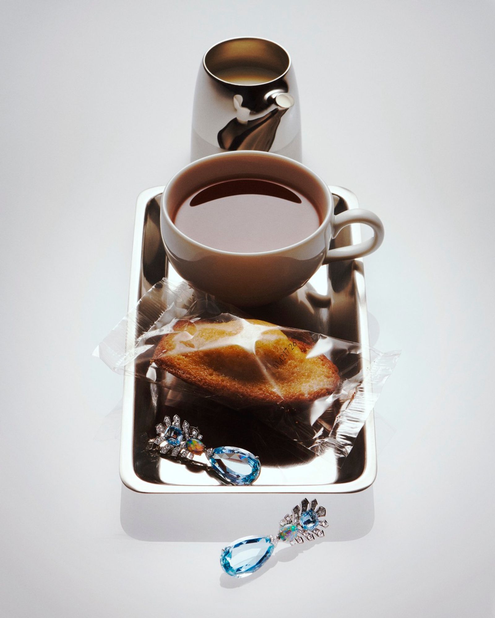 CR Fashion Book,|Photography by Romain Roucoules - Anna Piasek - Set Design - Swan MGMT