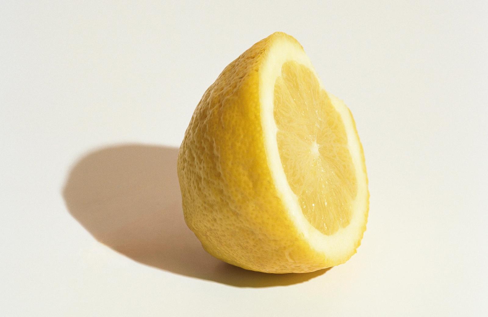 Burberry fragrance - Victoria Zschommler - Photography - Swan MGMT