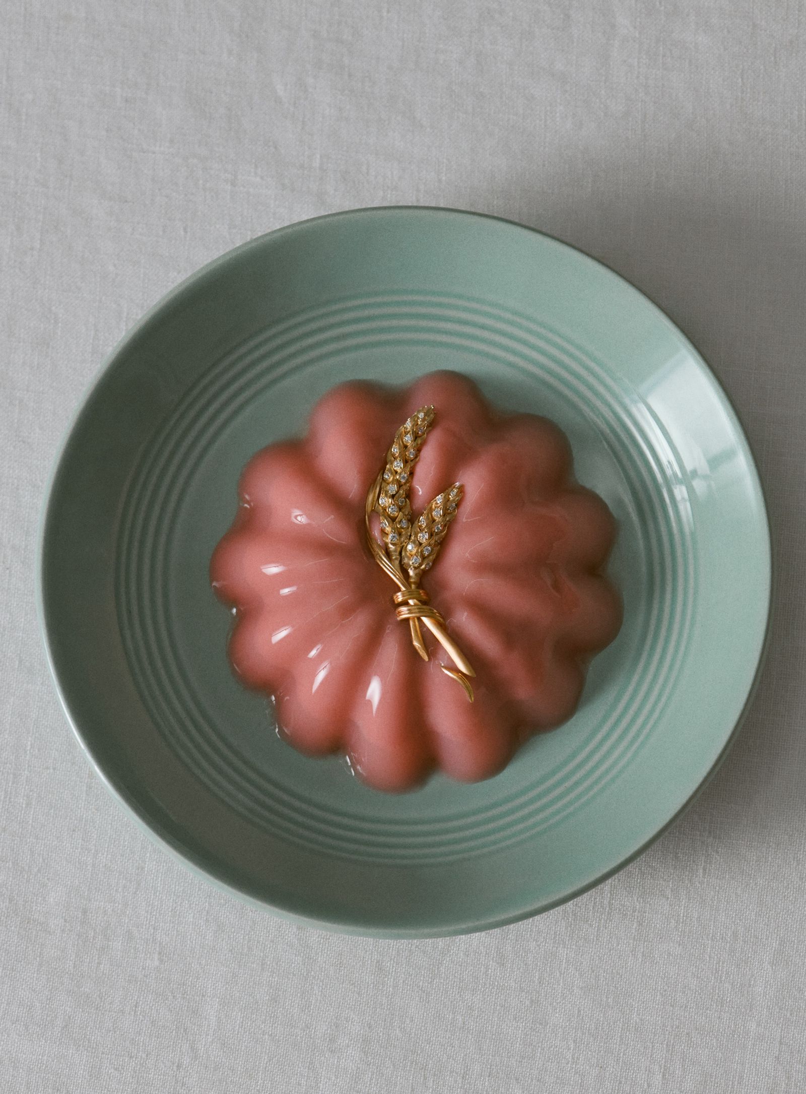 Vogue Australia - Victoria Zschommler - Photography - Swan MGMT