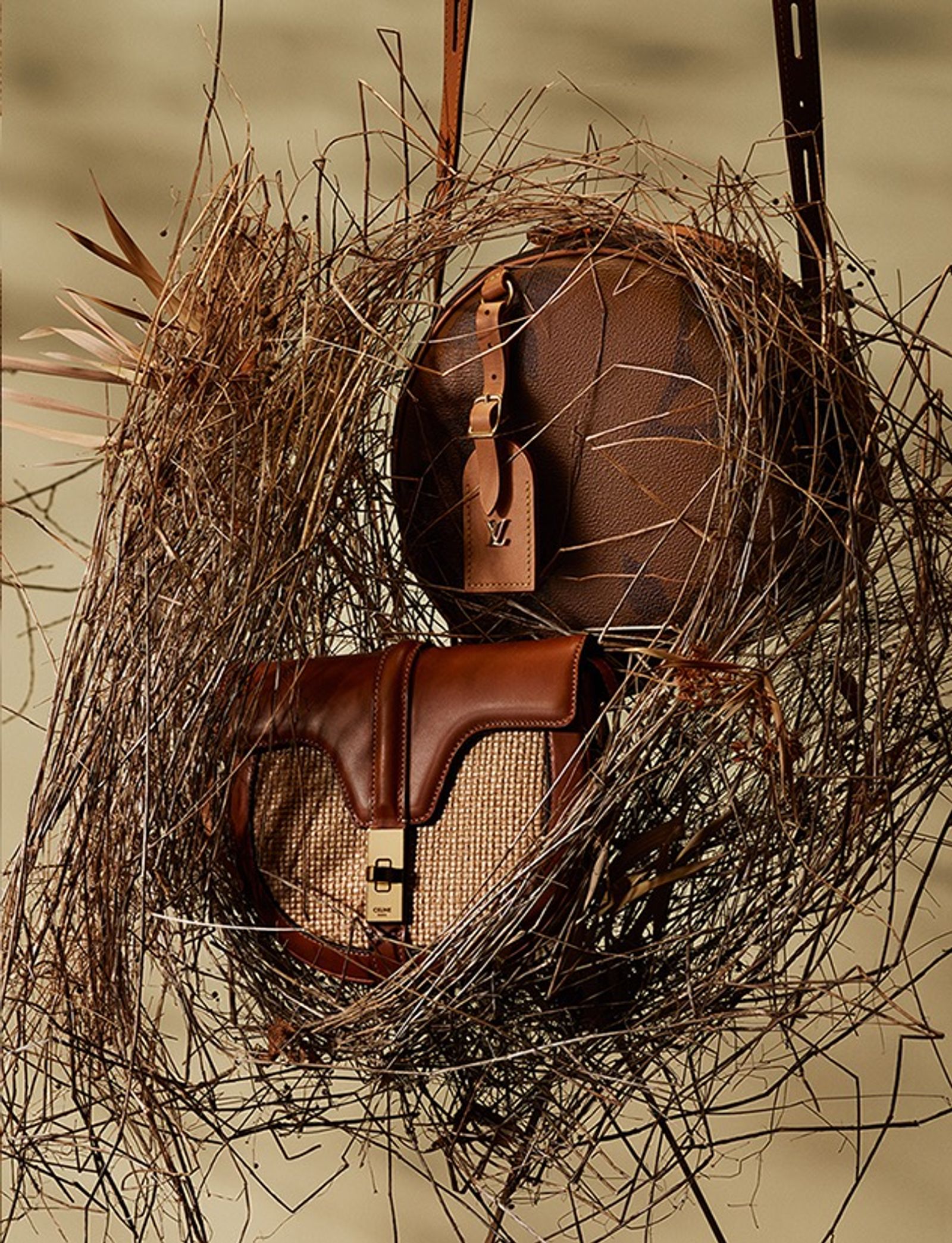 Amica - |Photography by Studio KH - Sebastien Michelini - Set Design - Swan MGMT