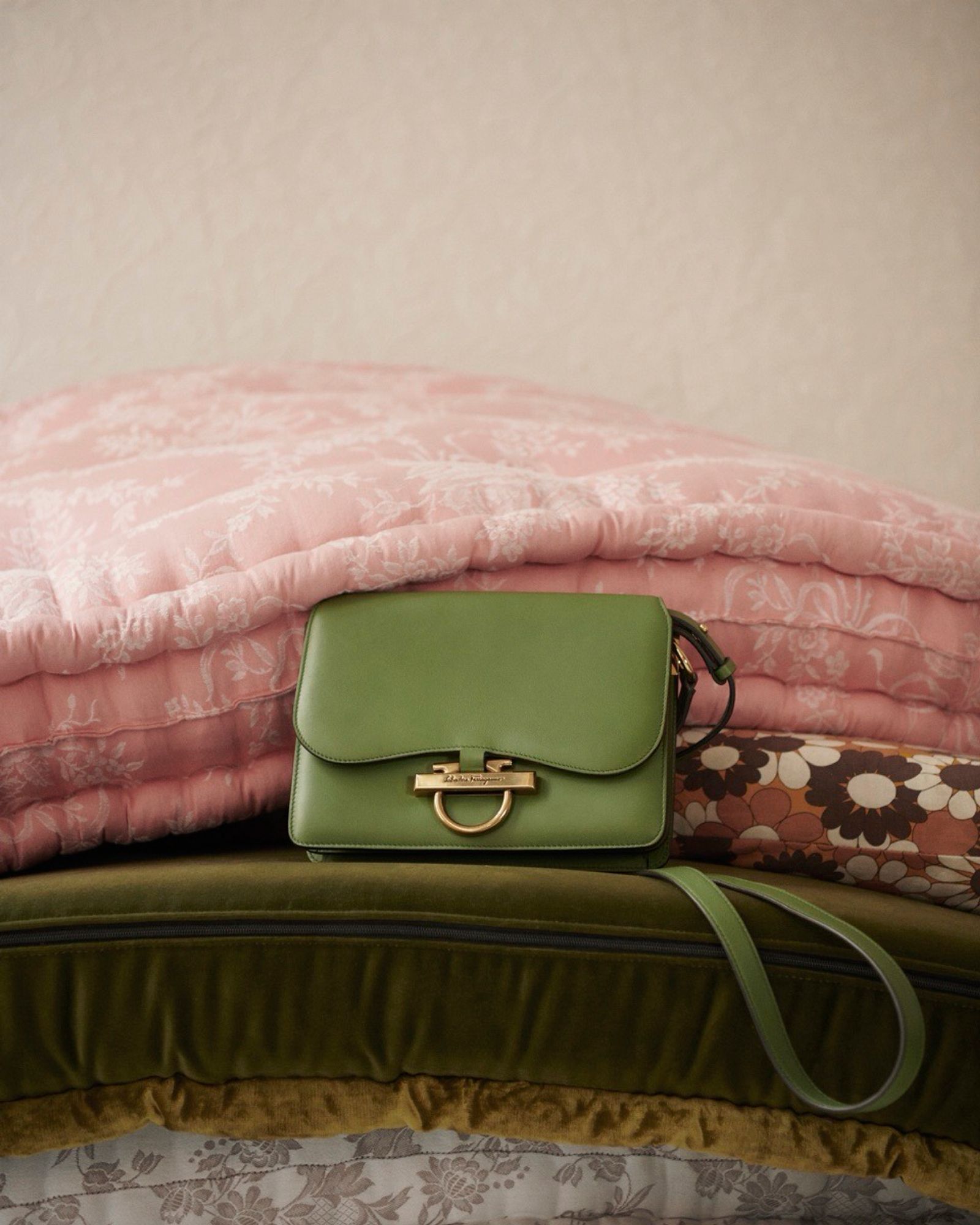 T Mag China,|Photography by Joan Braun - Samirha Salmi - Set Design - Swan MGMT