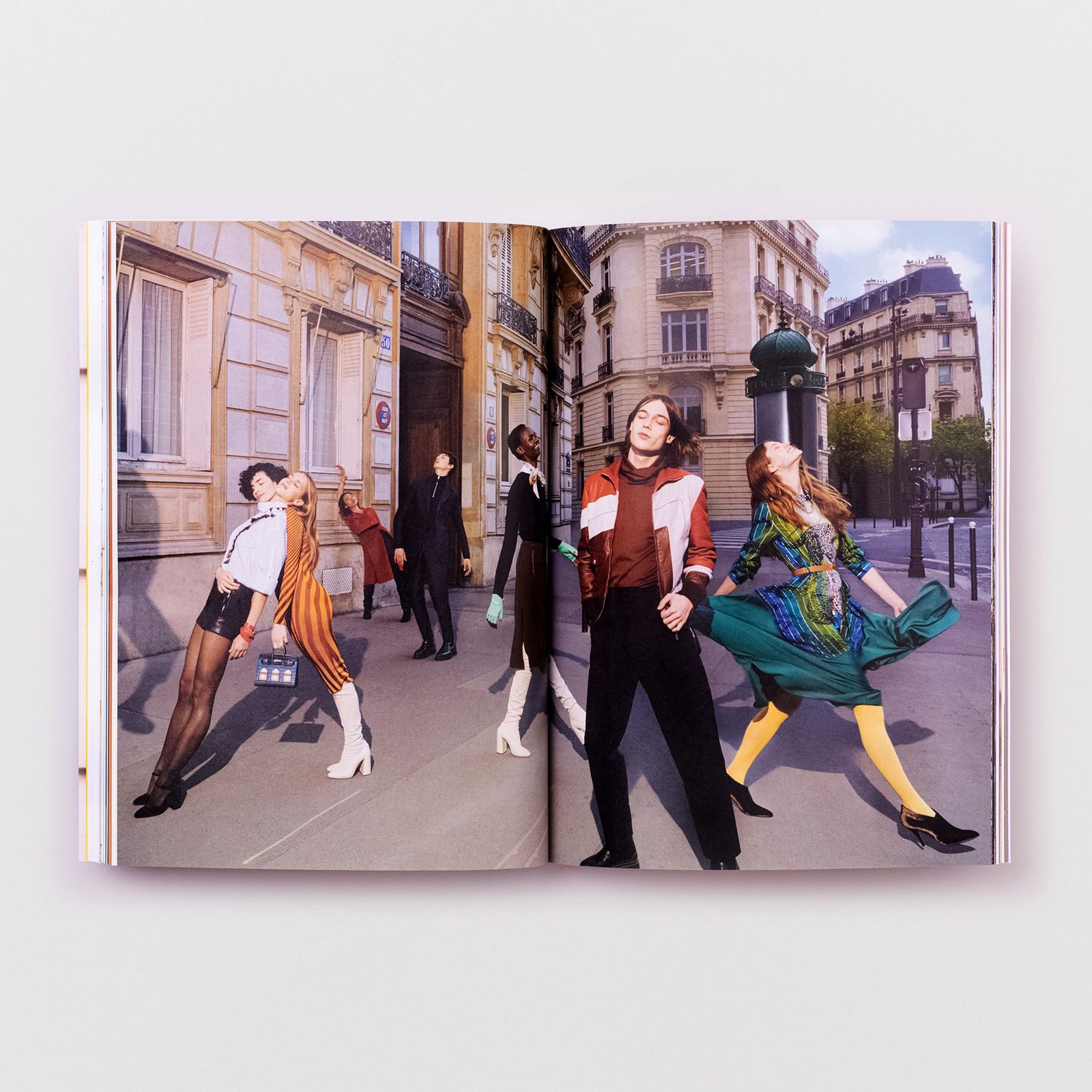 Le Monde d'Hermès,|Photography by Arielle Bobb-Willis - I Could Never Be A Dancer - Choreography - Swan MGMT