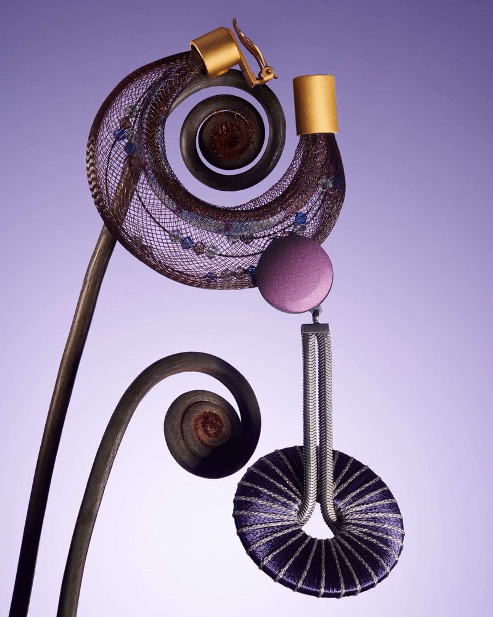 CR Fashion Book,|Photography by Yasmina Gonin - Anna Piasek - Set Design - Swan MGMT