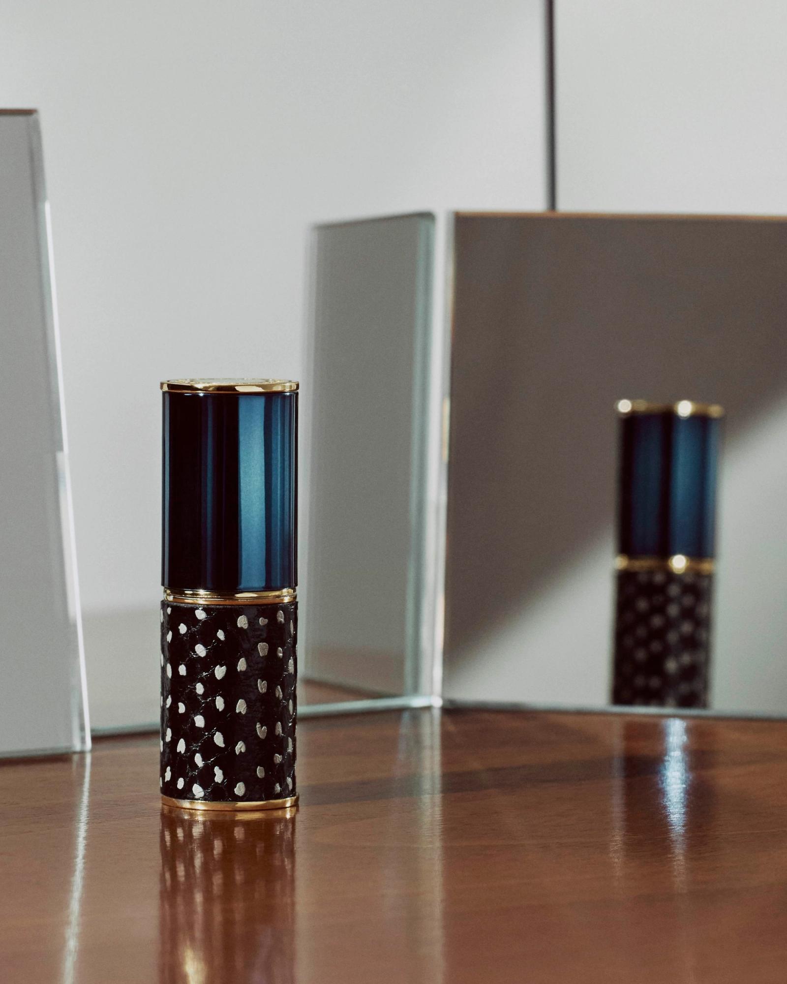 Dries van Noten, shot by Mélanie & Ramon - Lizzy Gilbert - Set Design - Swan MGMT