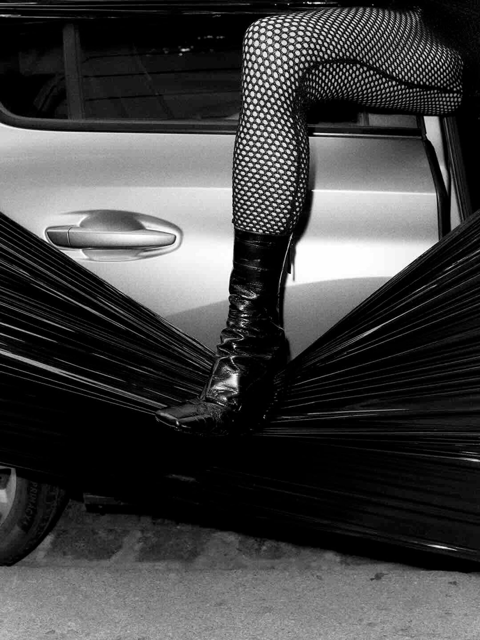 Exhibition, shot by Boris Ovini - Accoudoir - Set Design - Swan MGMT