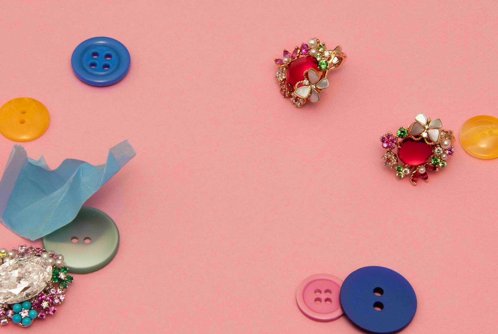 L'officiel Italia,|Dior - Pierre Tostain - Photography - Swan MGMT