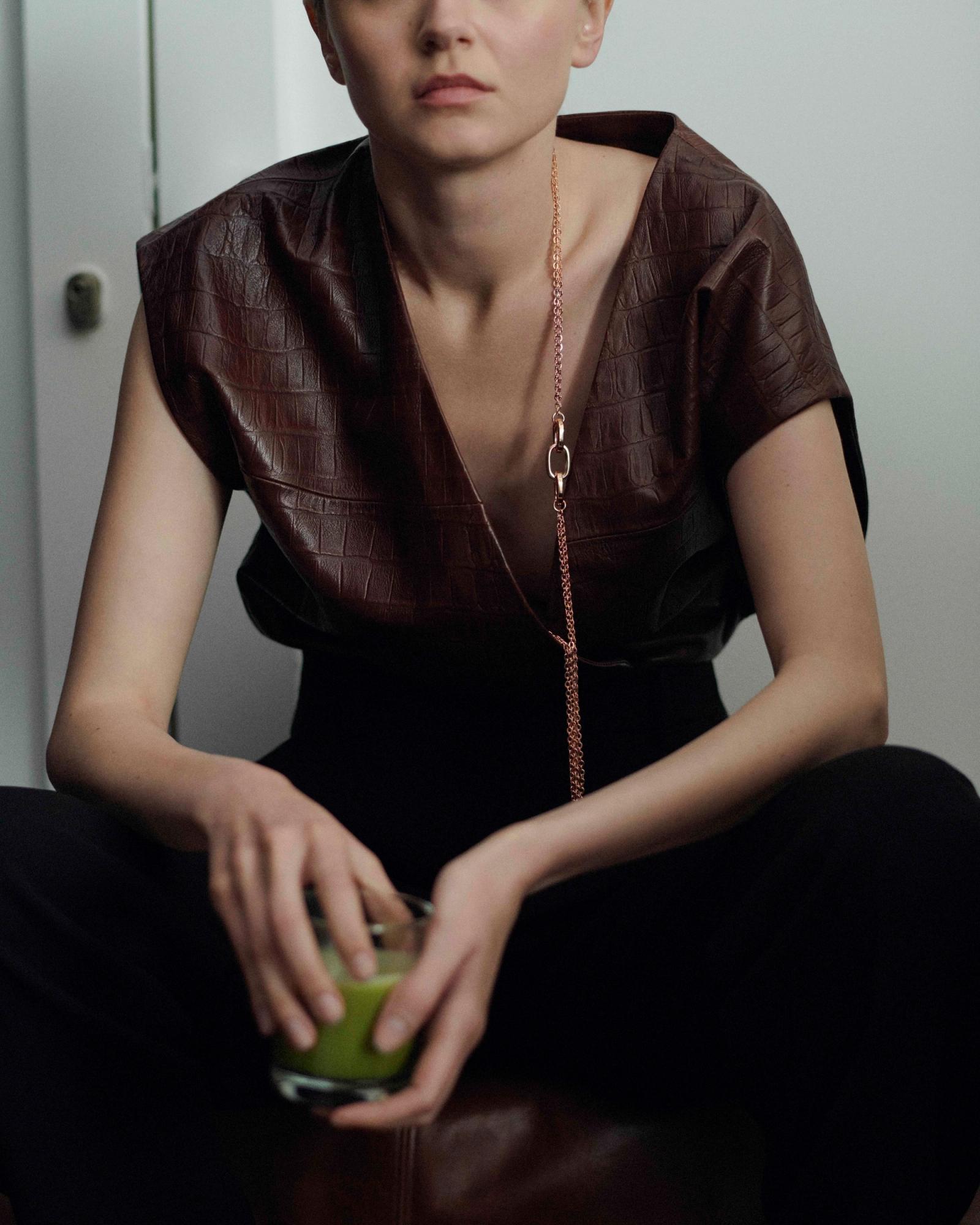 Amica - Victoria Zschommler - Photography - Swan MGMT