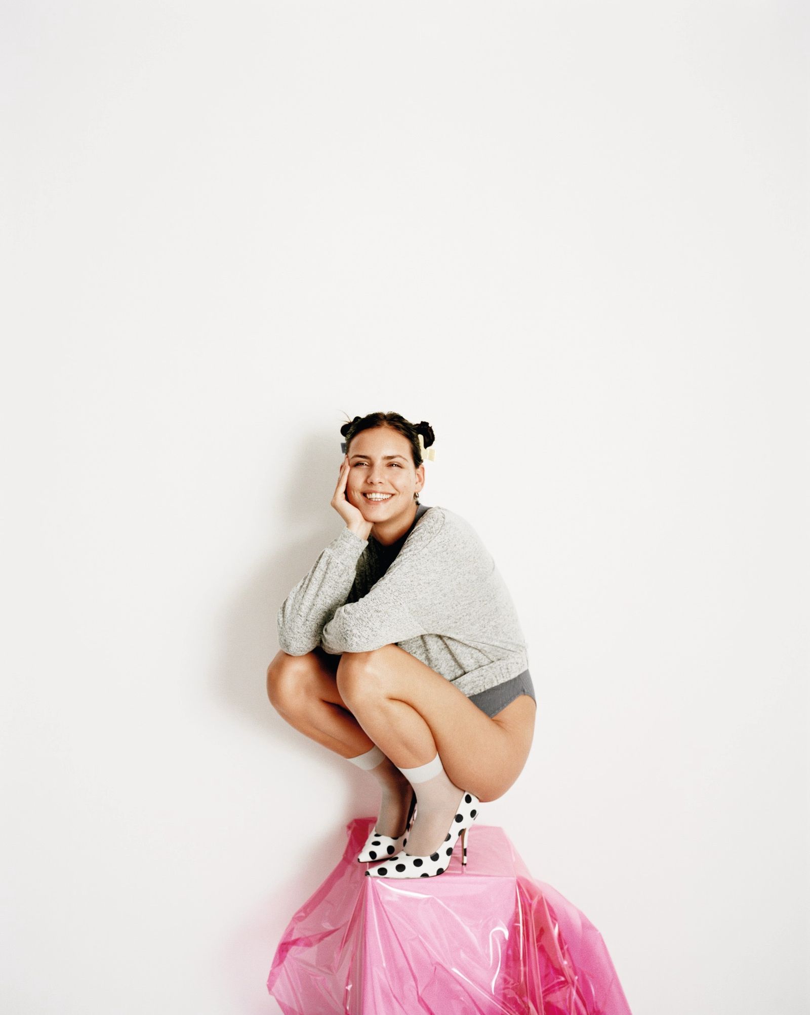 Chantelle - Samirha Salmi - Set Design - Swan MGMT