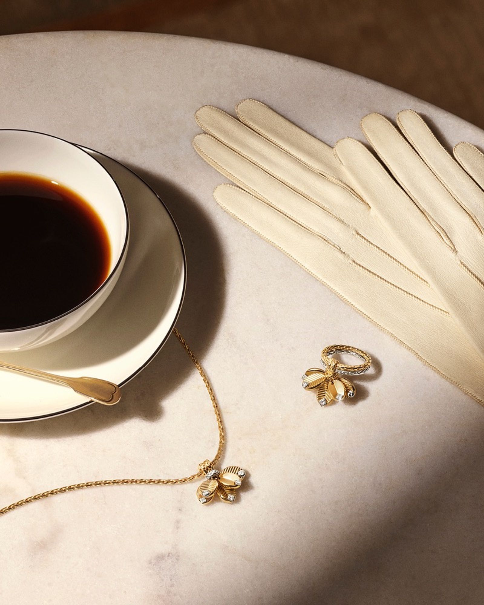 Cartier,|Photography by Joan Braun - Anna Sbiera - Set Design - Swan MGMT