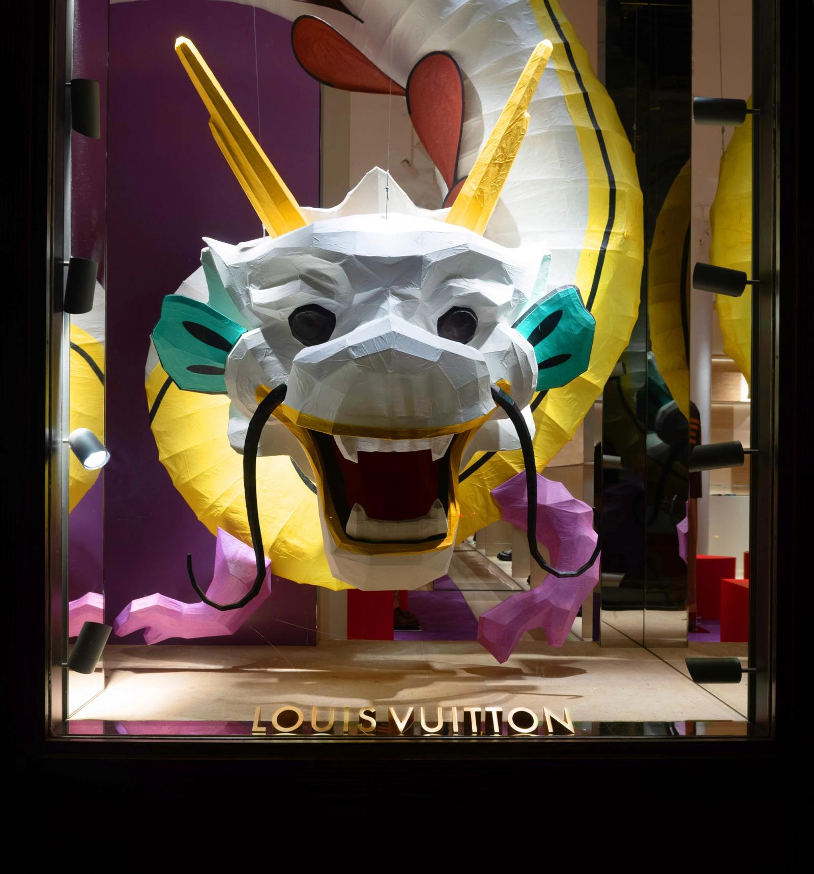 Louis Vuitton - Mathilde Nivet - Set Design - Swan MGMT