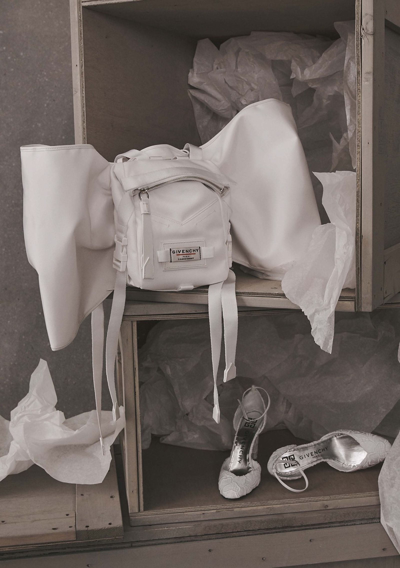 Givenchy,|Photography by Dario Catellani - Samirha Salmi - Set Design - Swan MGMT