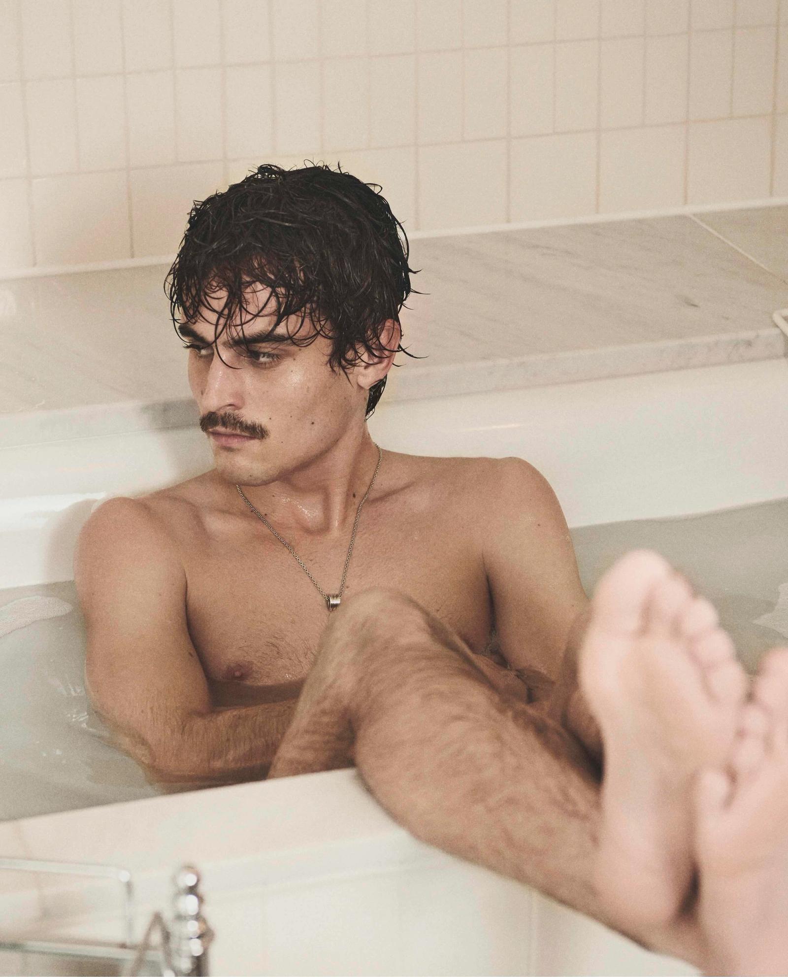 Dedicate starring Julien de St Jean - Laurent Humbert - Photography - Swan MGMT