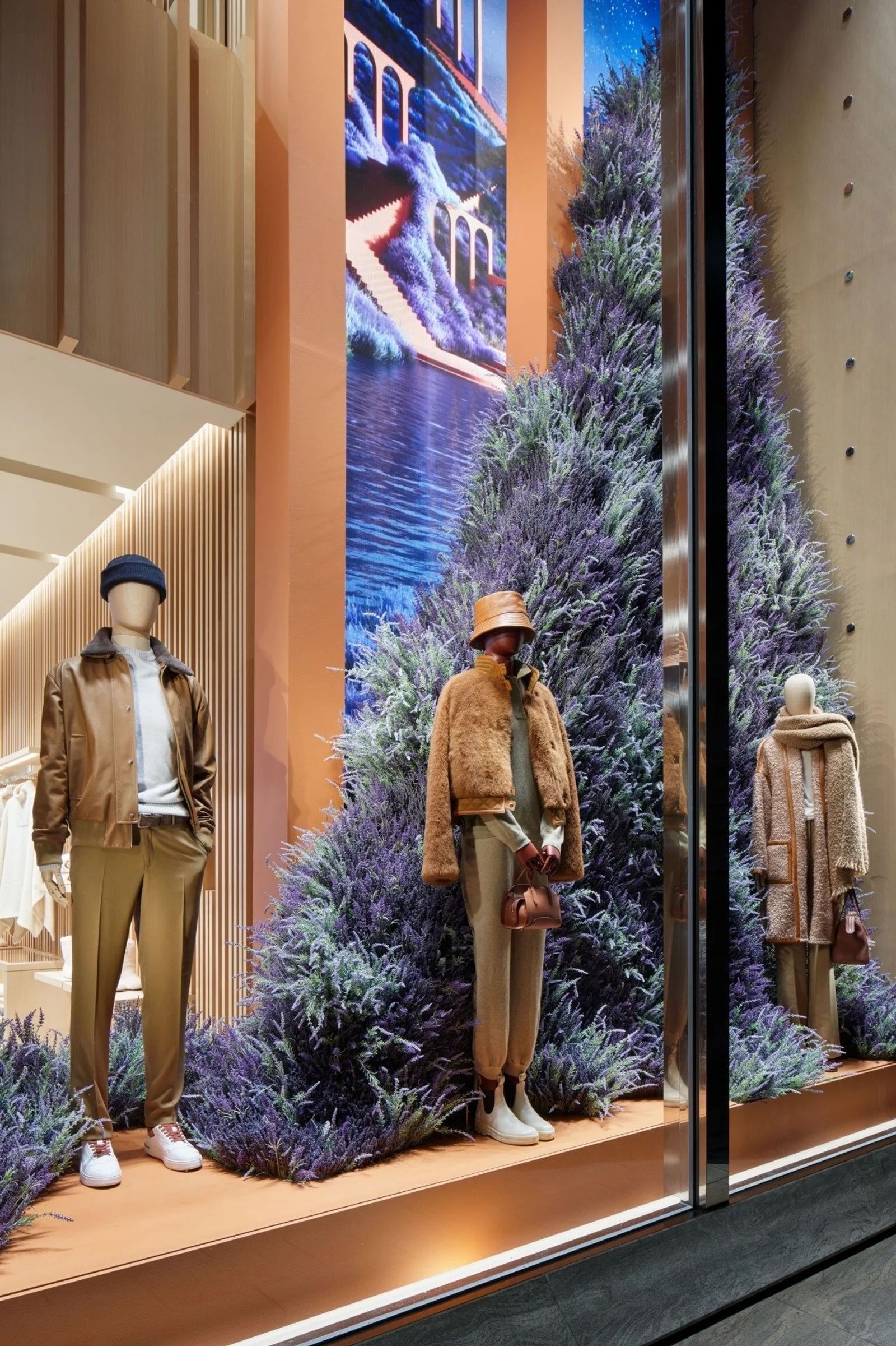 Loro Piana Ginza - Mary Lennox - Set Design - Swan MGMT