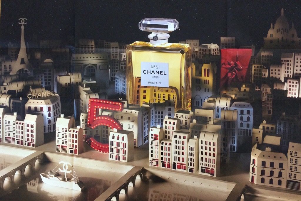 Chanel - Mathilde Nivet - Set Design - Swan MGMT