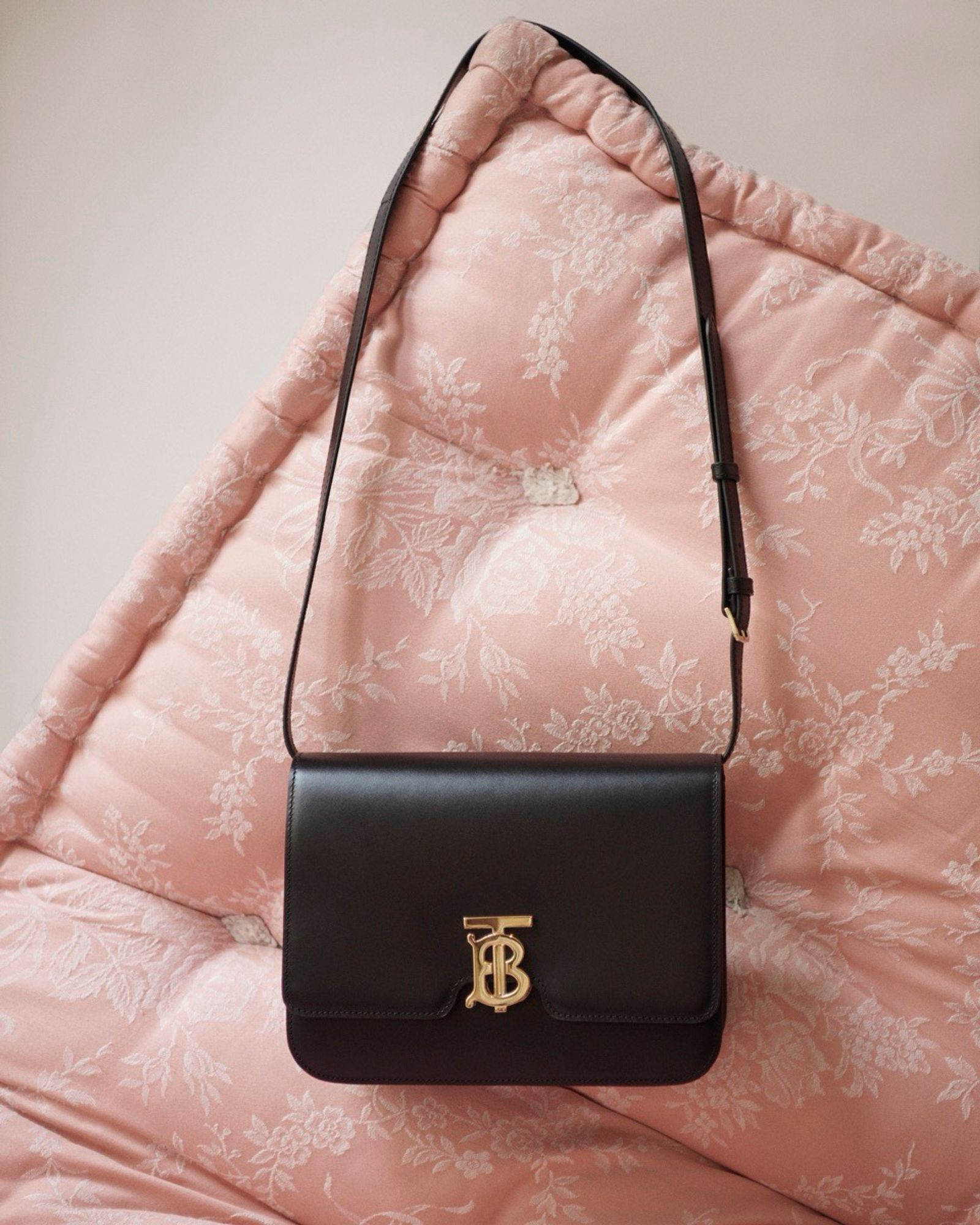 T Mag China,|Photography by Joan Braun - Samirha Salmi - Set Design - Swan MGMT