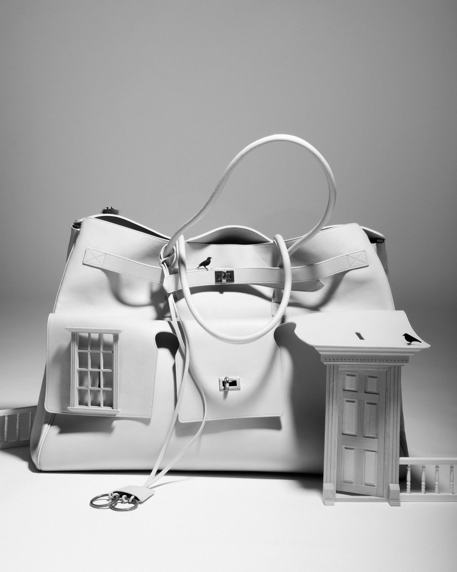 Vogue China - Pierre Tostain - Photography - Swan MGMT