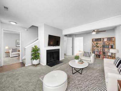Union Flats & Townhomes  - Image 4