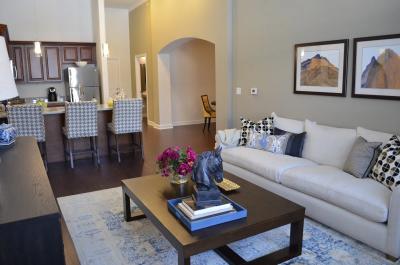 Mission 106 Furnished Apartments - Image 4