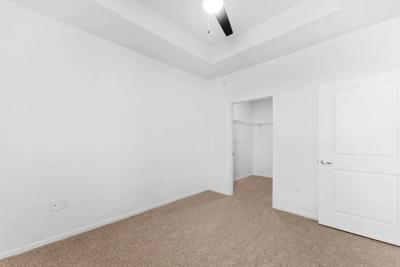 Summit Crossing Furnished Apartments - Image 4