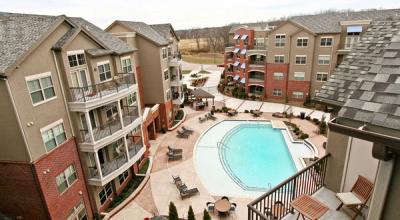 Village at Mission Farms Luxury Apartment Homes - Furnished corporate apartment in Kansas City