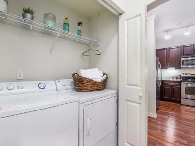 Village at Mission Farms Luxury Apartment Homes - Image 10