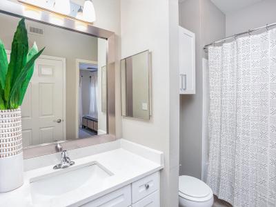 Lexington Farms Furnished Apartments - Image 6