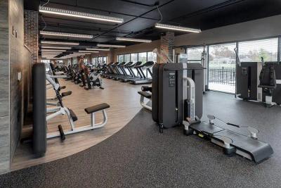 Fairway Flats & The Heights Furnished Apartments  - Image 8